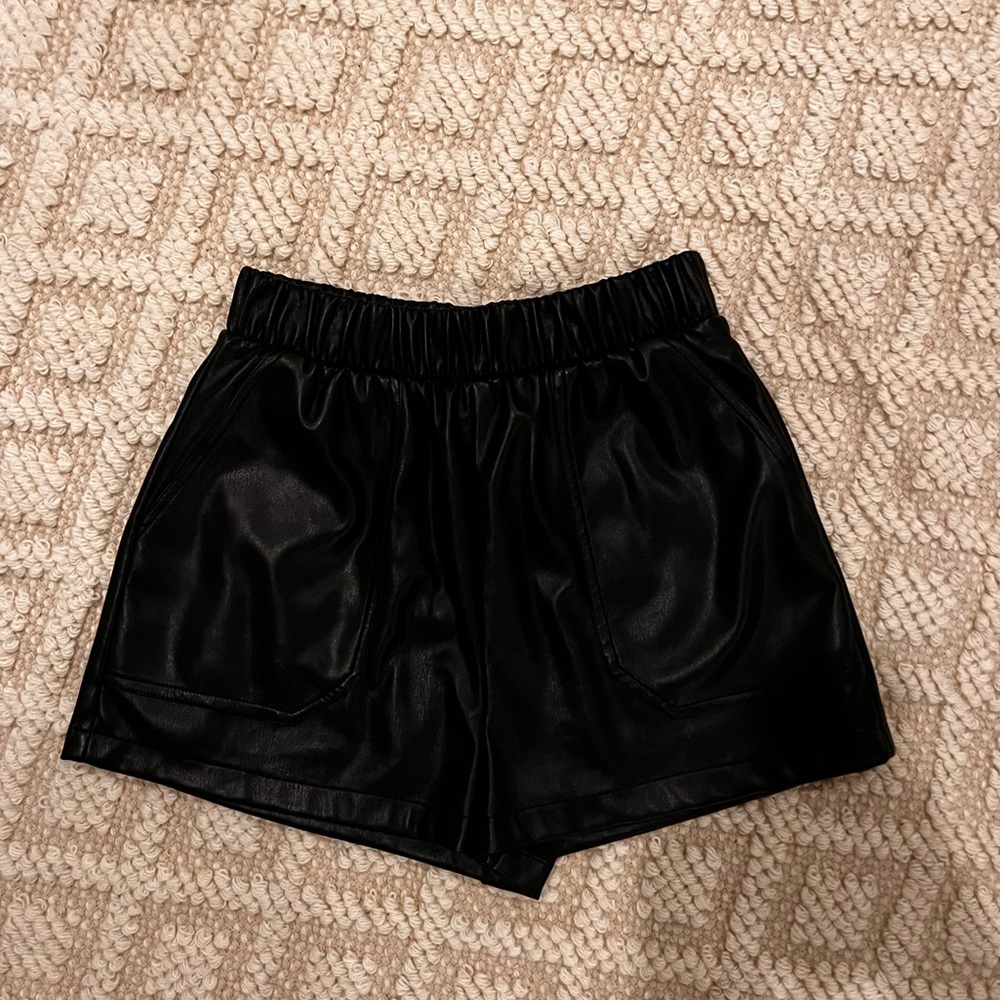 BB DAKOTA by Steve Madden leather shorts